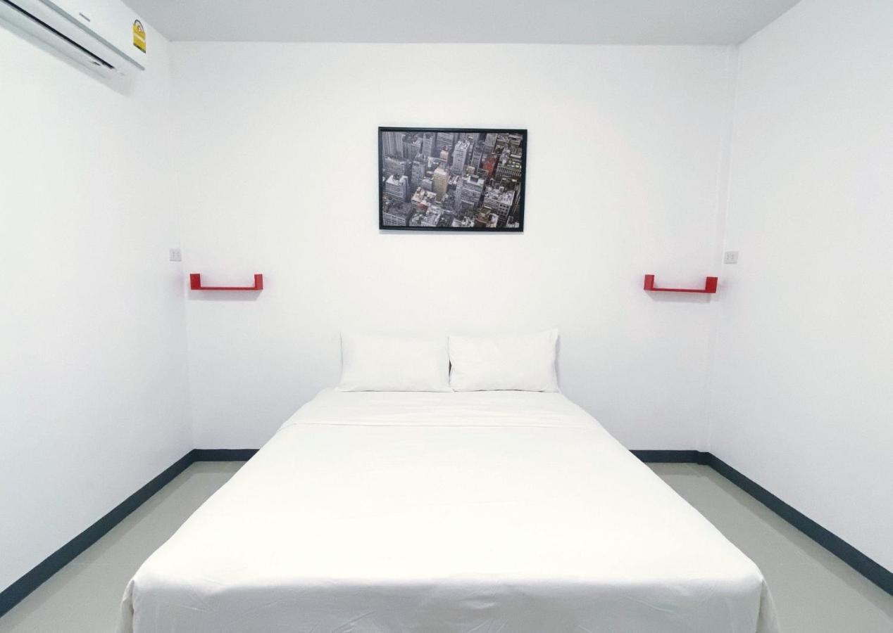 Honghub Sakon Hotel Sakon Nakhon Esterno foto